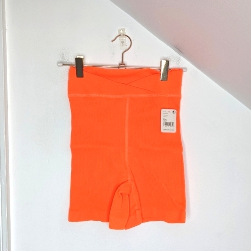 FREE PEOPLE MOVEMENT Free Throw Short Bike Shorts in Burning Up NEW Size XS